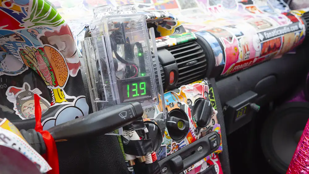 Kunststoff Auto-Tuning Soundsystem